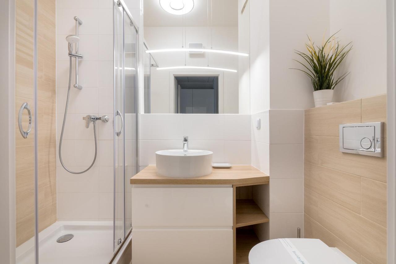 Yellow Sunset Studio Apartment Warsawa Bagian luar foto